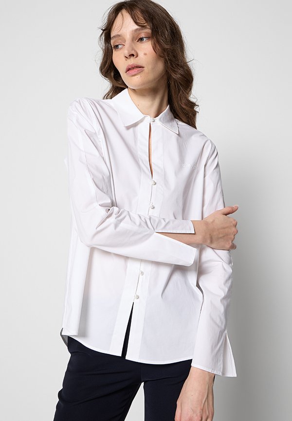 KARL LAGERFELD REGULAR FIT