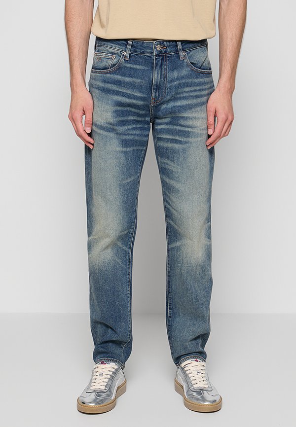 Armani Exchange