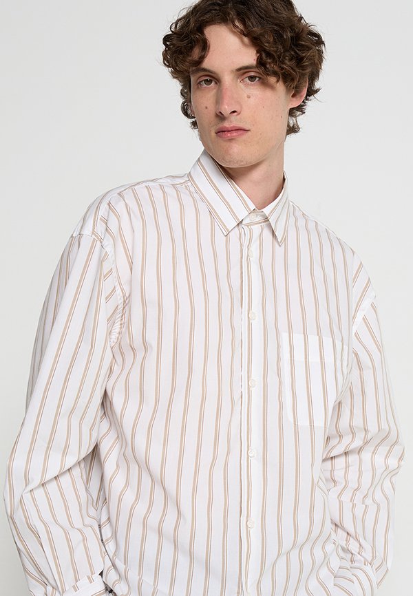 Filippa K RELAXED FIT
