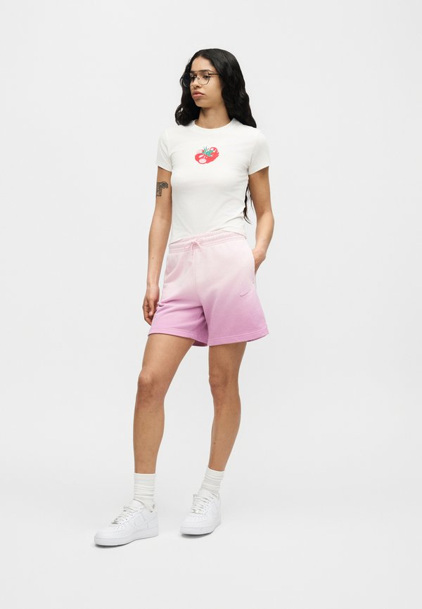 Nike Sportswear TEE