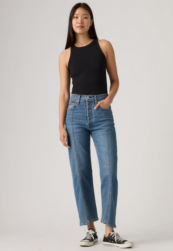 Levi's® RIBCAGE ANKLE SEAMED EDGE