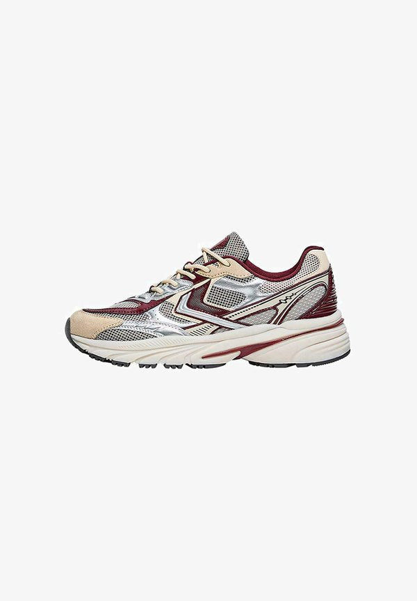 Bershka MULTI-PIECE - Trainers - dark red