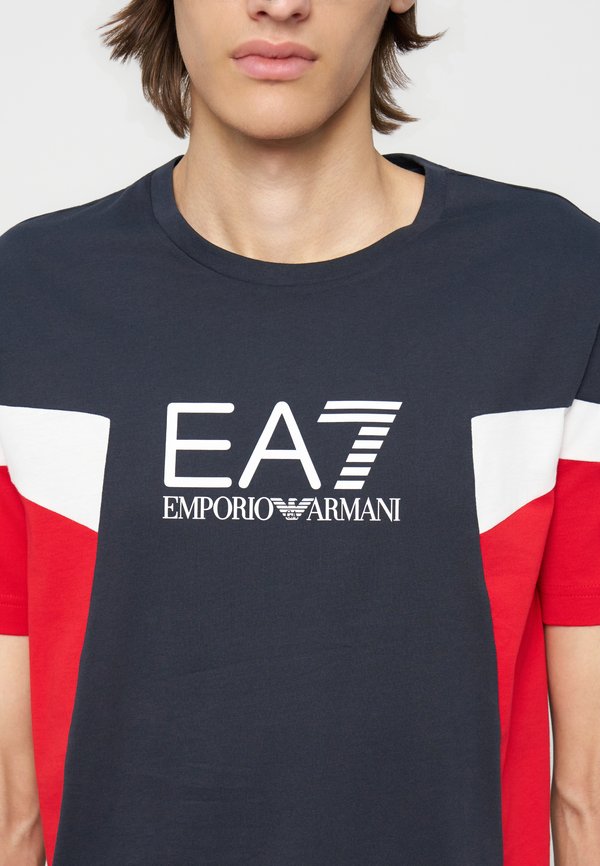 EA7 Emporio Armani