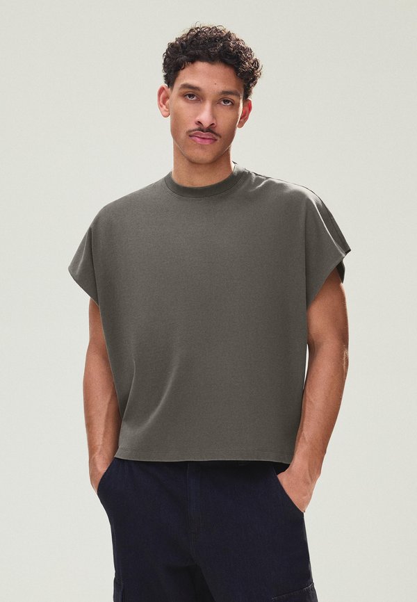 Bershka WORKER OVERSIZE - T-SHIRT 00075120 - Print T-shirt - dark grey