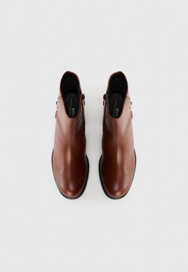 ECCO SCULPTED 35