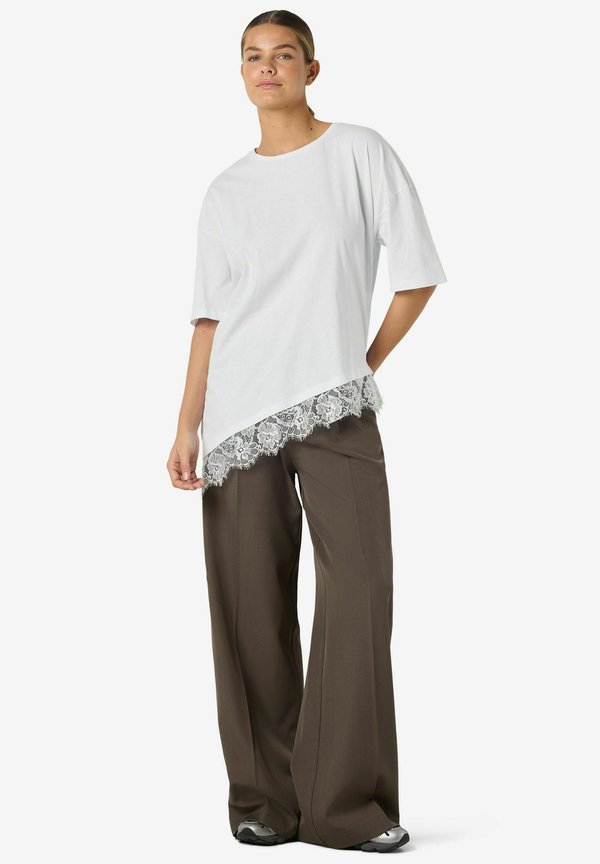 Noisy May NMEASY LACE DETAIL S/S T-SHIRT