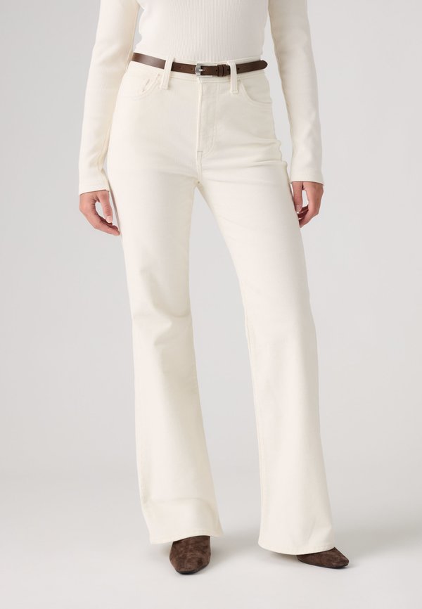 Levi's® RIBCAGE FLARE - Flared Jeans - egret