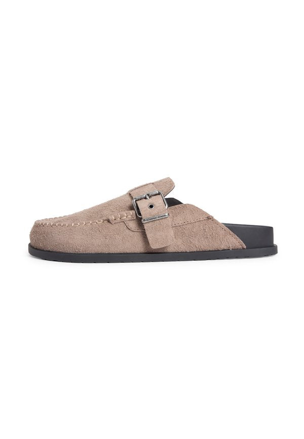 Tommy Jeans TEXTURED WASHED SUEDE LOAFER MULES