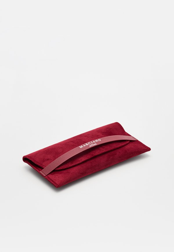MARCIANO BY GUESS