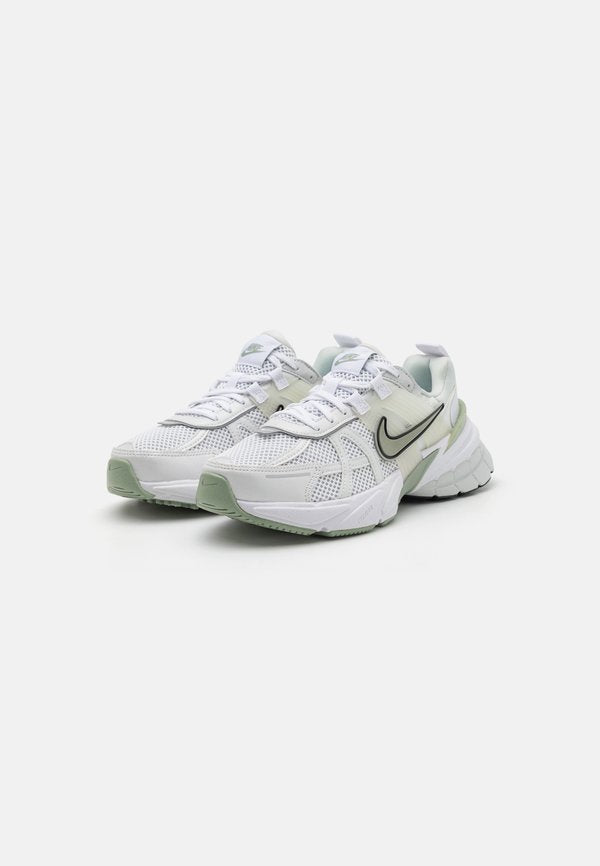 Nike Sportswear V2K RUN