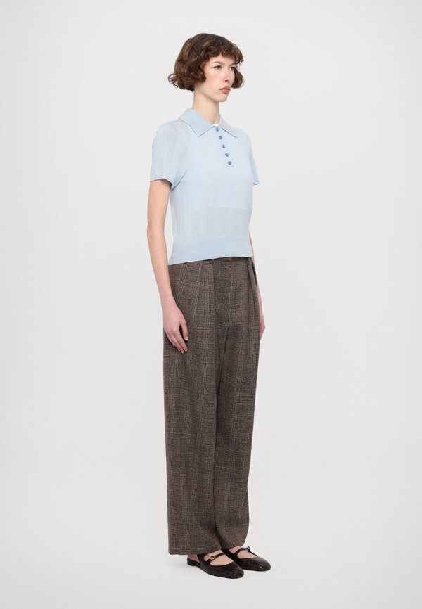 AERON TOSCA SHORT SLEEVED