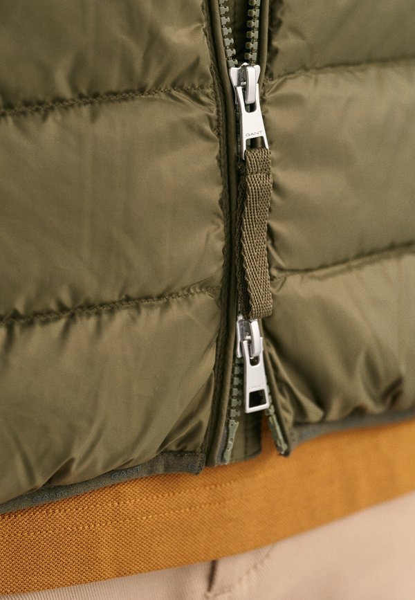 GANT LIGHT JACKET