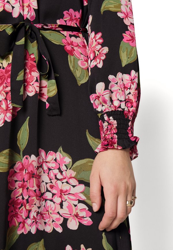 VILA VIAGNES V NECK DRES