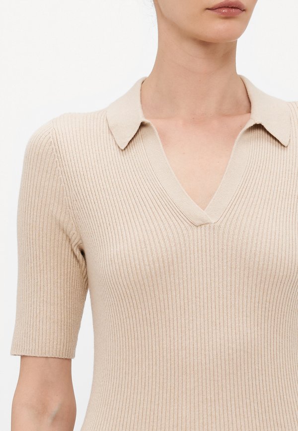 Gap Tall