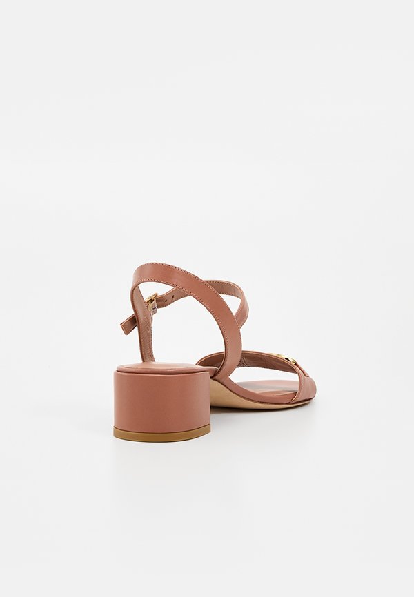 Stuart Weitzman