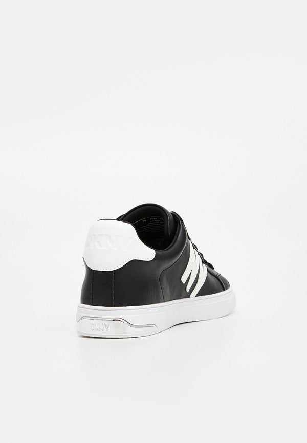 DKNY ABENI LACE UP