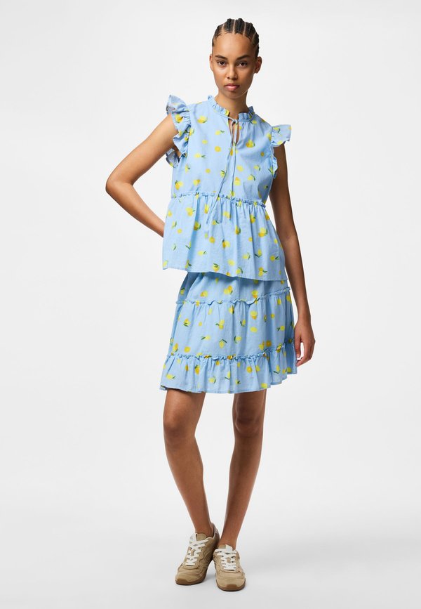 Pieces Sleeveless PCEMMA