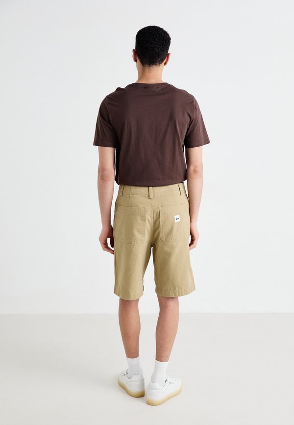 DOCKERS ALPHA