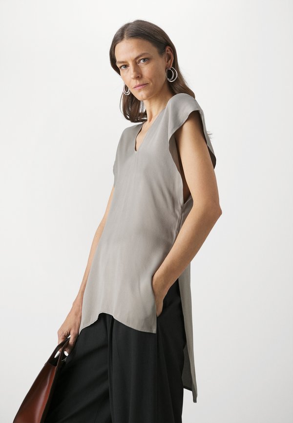 AERON SALOME
