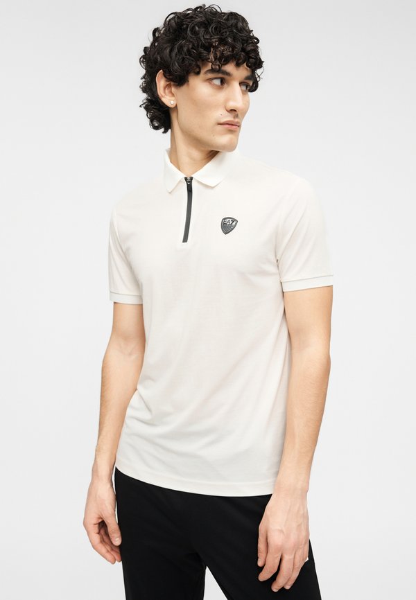 EA7 Emporio Armani VIGOR