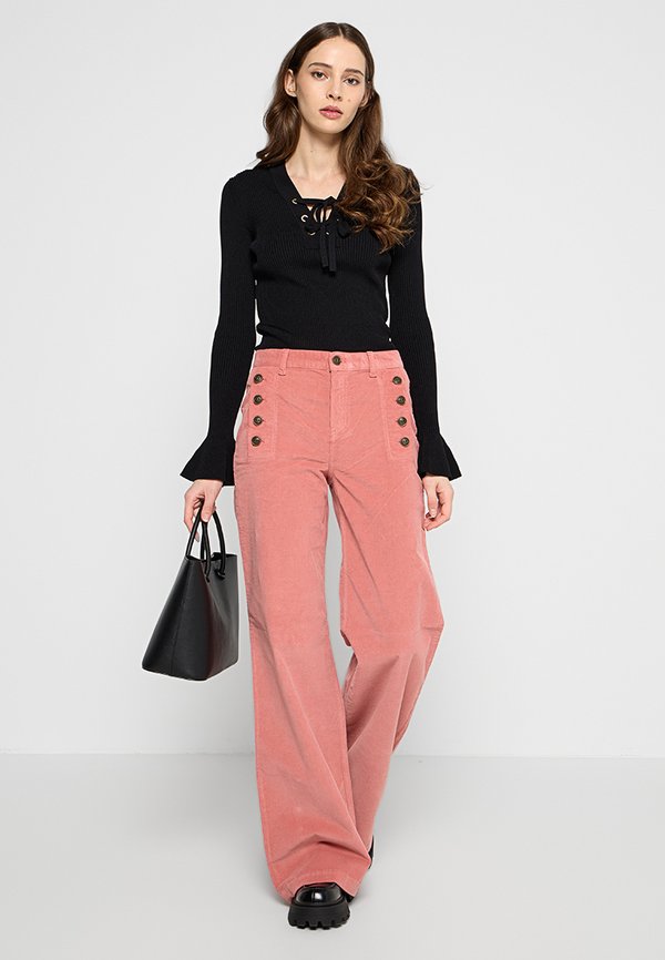 TWINSET