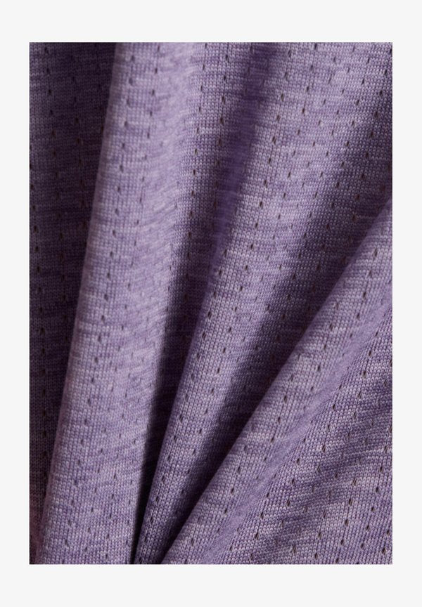 New Balance ATHLETICS - Sports T-shirt - candied violet heather