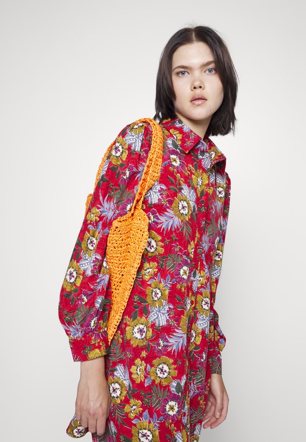 Molly Bracken LADIES WOVEN DRESS