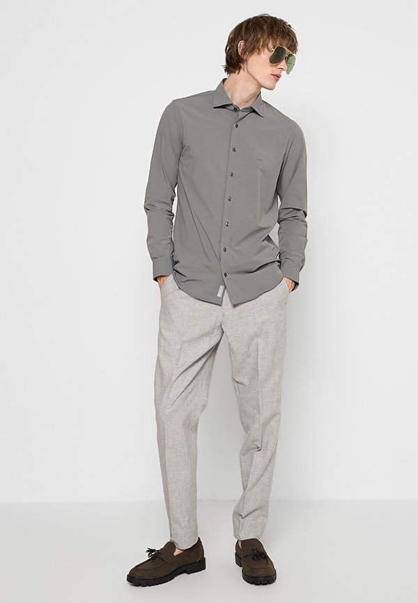 Michael Kors SLIM FIT