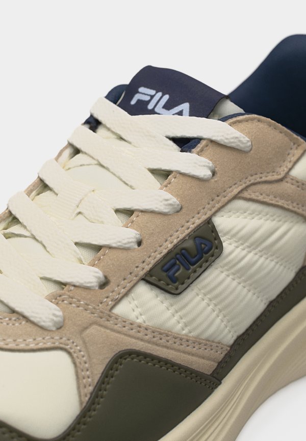 Fila SKYLEAP