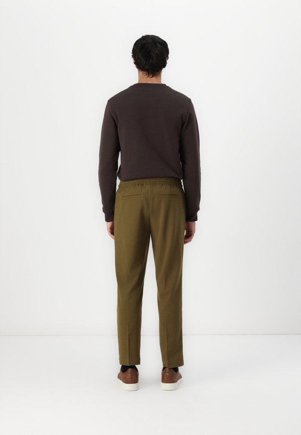 Pier One by Zalando