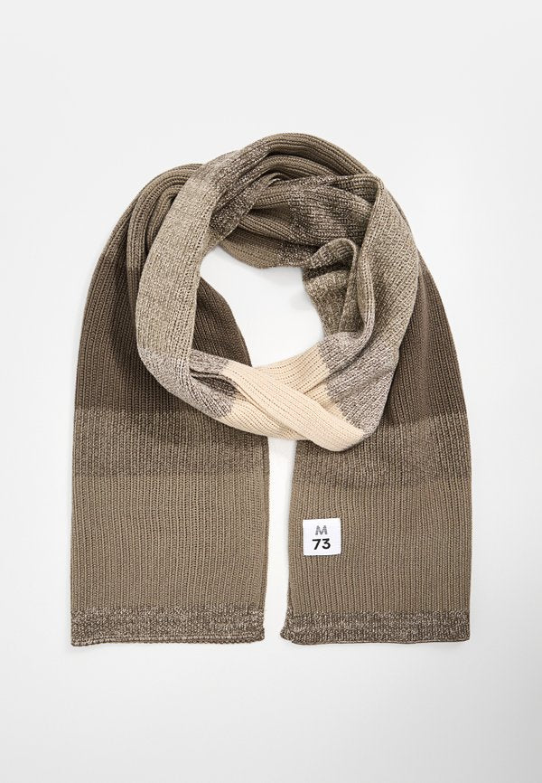 Matinique MAScarf