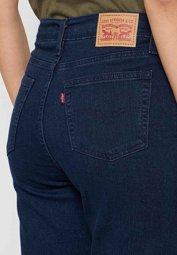 Levi's® 724 HIGH RISE STRAIGHT