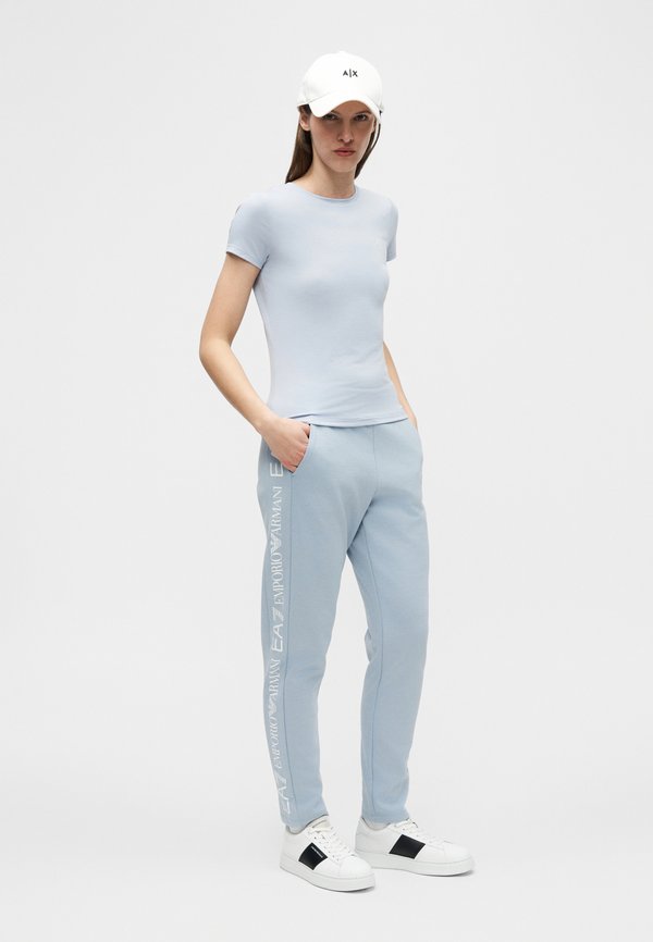 EA7 Emporio Armani