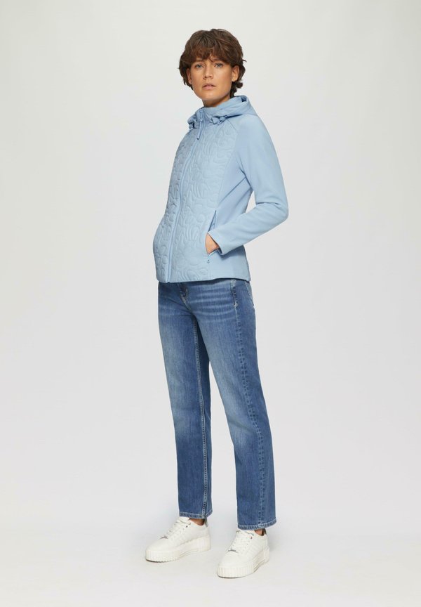 s.Oliver MIT STEPPMUSTER IM SLIM FIT