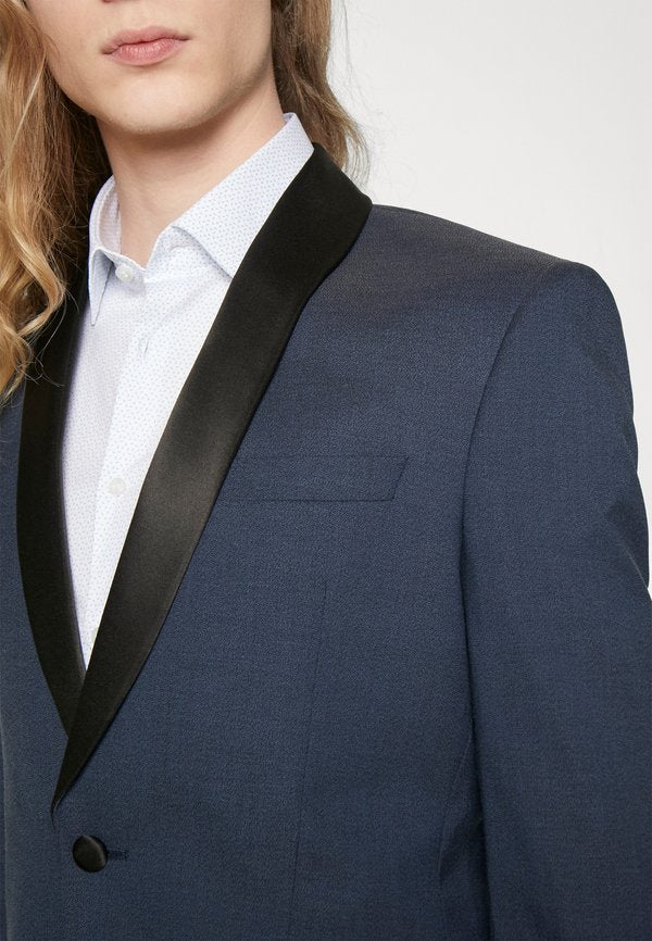 Isaac Dewhirst TUX