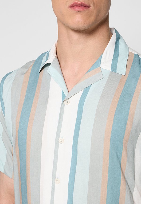 Lindbergh LOOSE FIT
