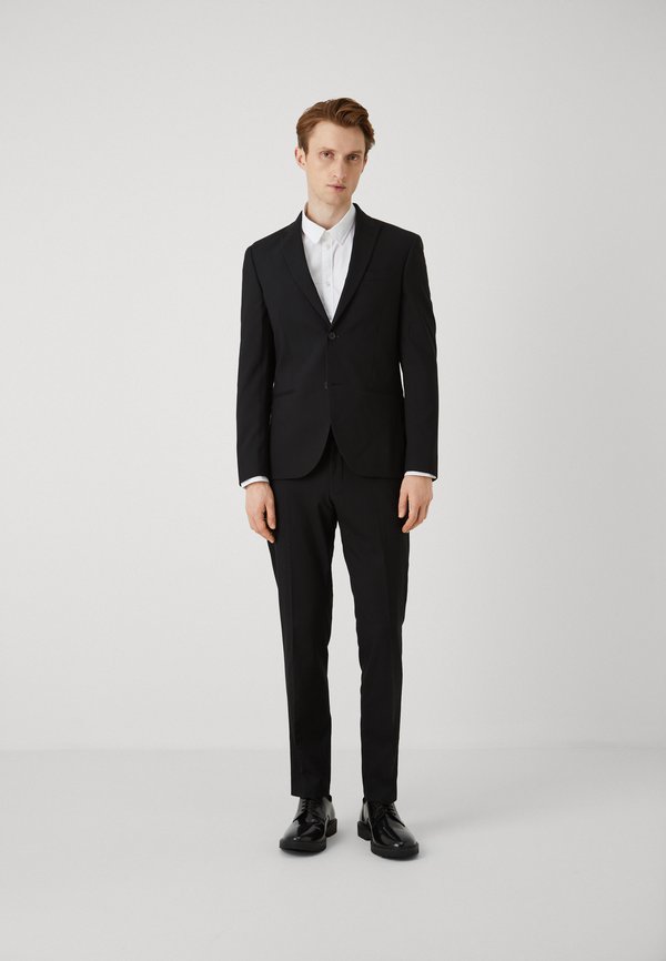 Isaac Dewhirst BASIC PLAIN SUIT SET