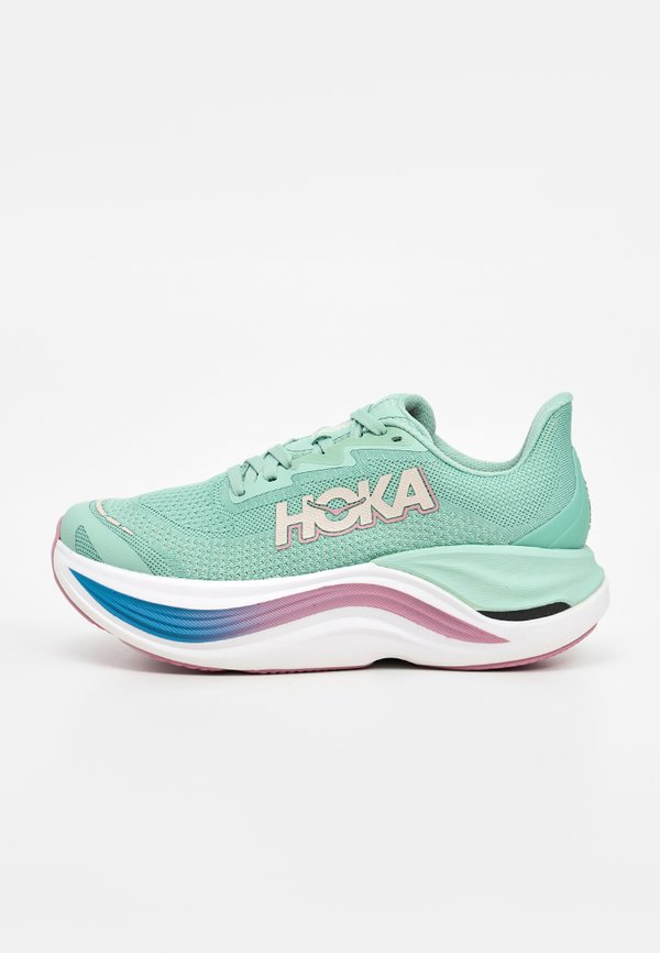 HOKA SKYWARD X