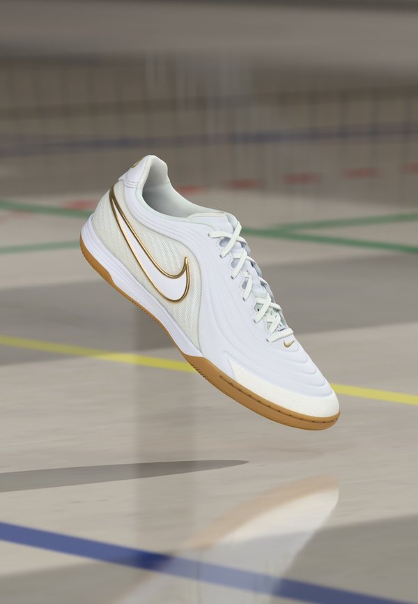 Nike Performance TIEMPO REACTGATO IC UNISEX - Indoor football boots - white/metallic gold-coloured