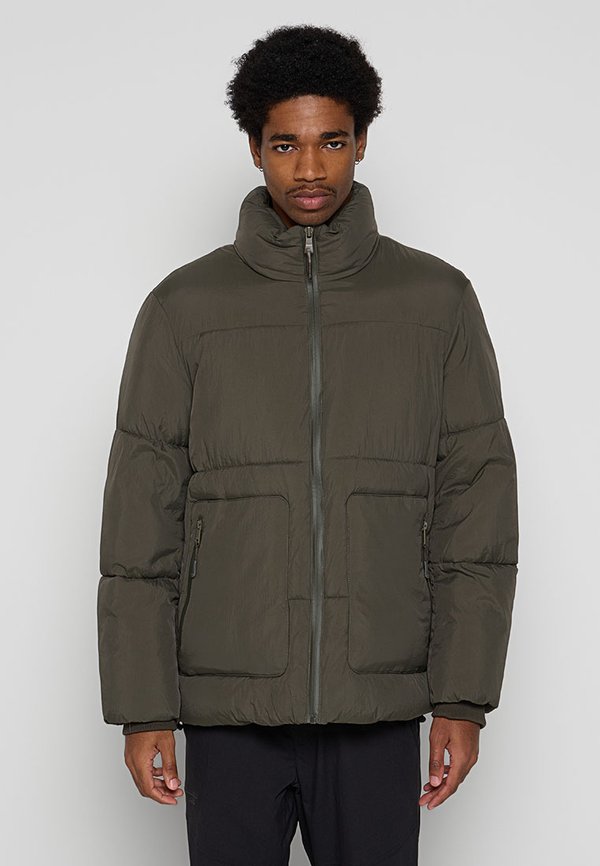 DKNY