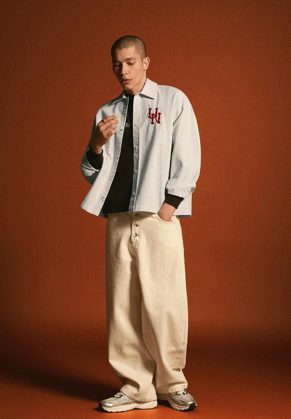 Bershka BARREL  - Baggy Jeans - beige