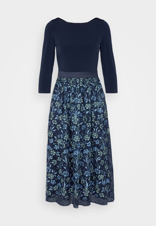 Swing DRESS MADE OF MATERIAL MIX