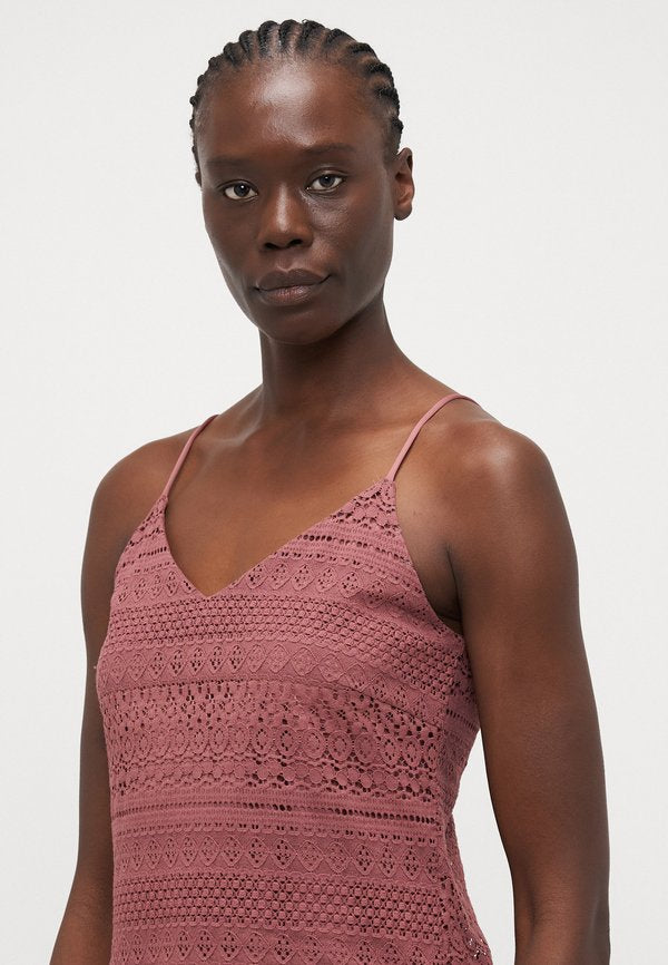 Vero Moda Tall VMHONEY SINGLET