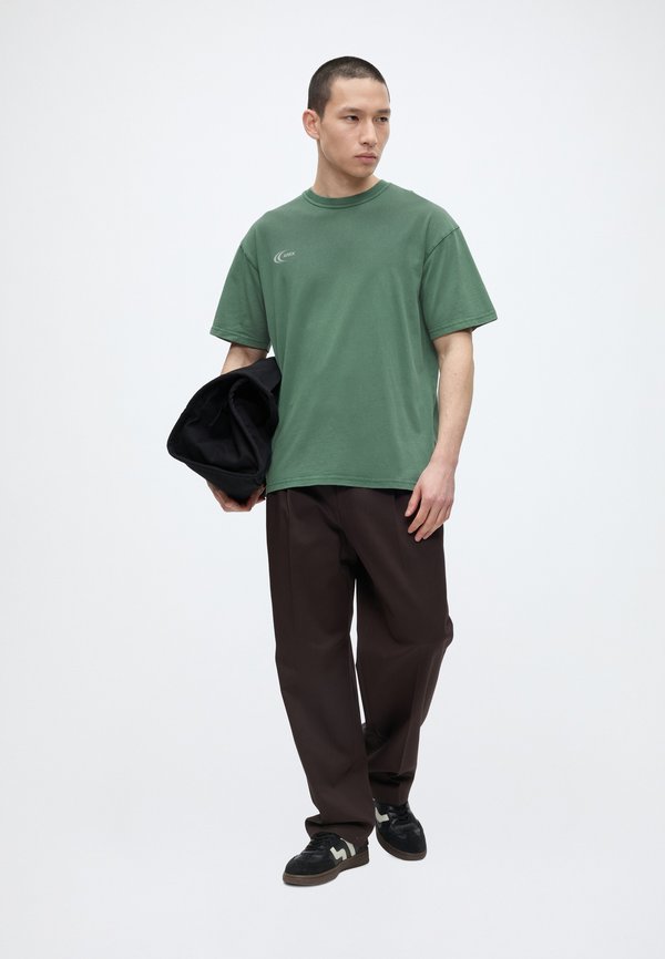 ARKK Copenhagen LIQUID BOXY UNISEX