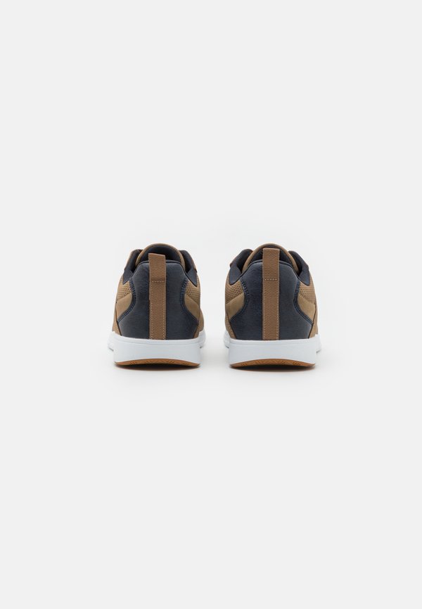 Pier One by Zalando