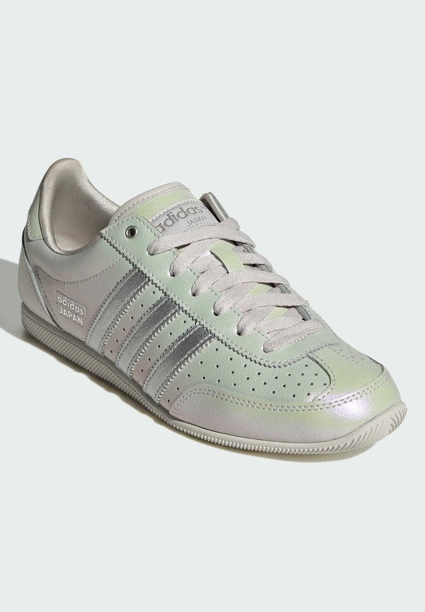adidas Originals JAPAN W