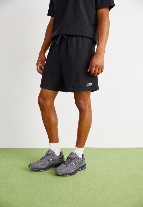 New Balance SPORT ESSENTIALS SHORT - Sports shorts - black