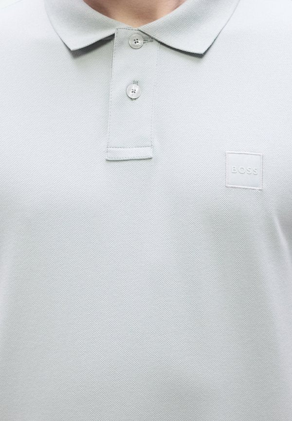 BOSS PASSERBY