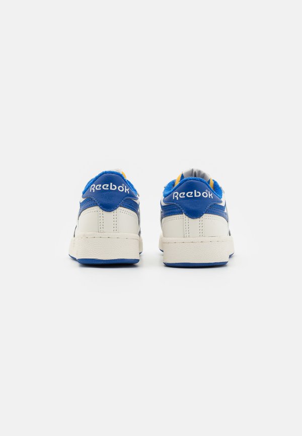 Reebok Classic CLUB C REVENGE VINTAGE UNISEX TRAINERS