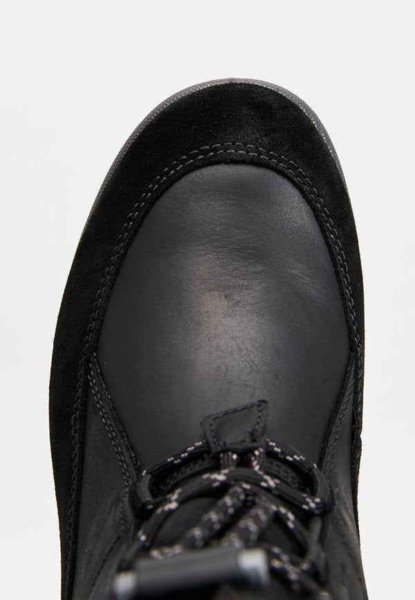 ECCO TRACE LITE